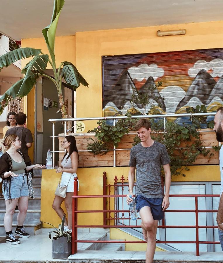Hostel Hasta La Vista Саранде Екстериор снимка