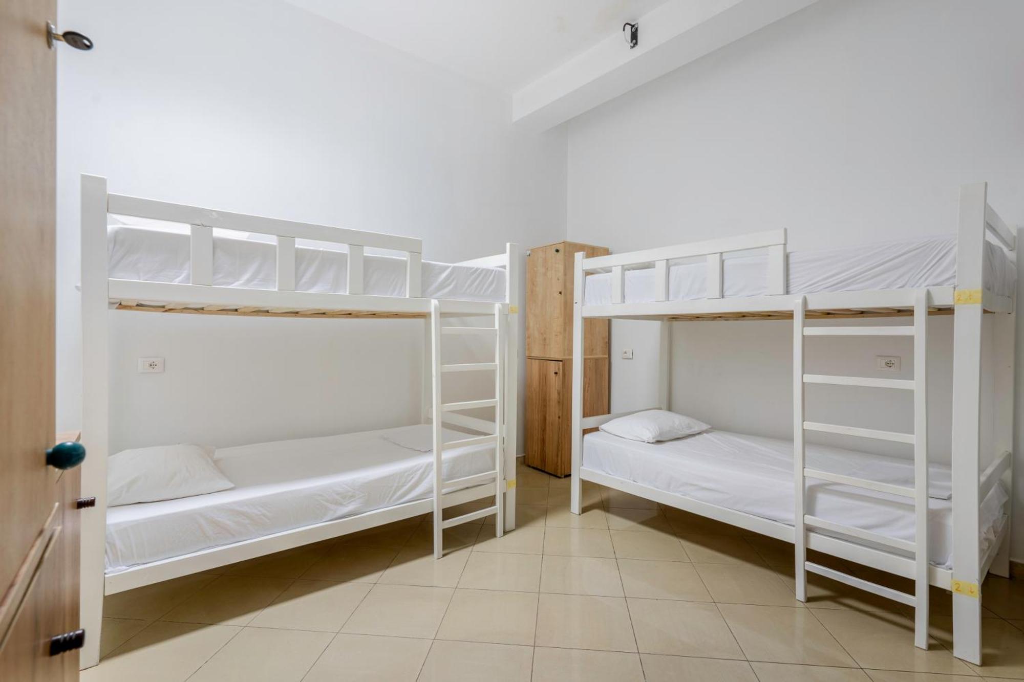 Hostel Hasta La Vista Саранде Екстериор снимка