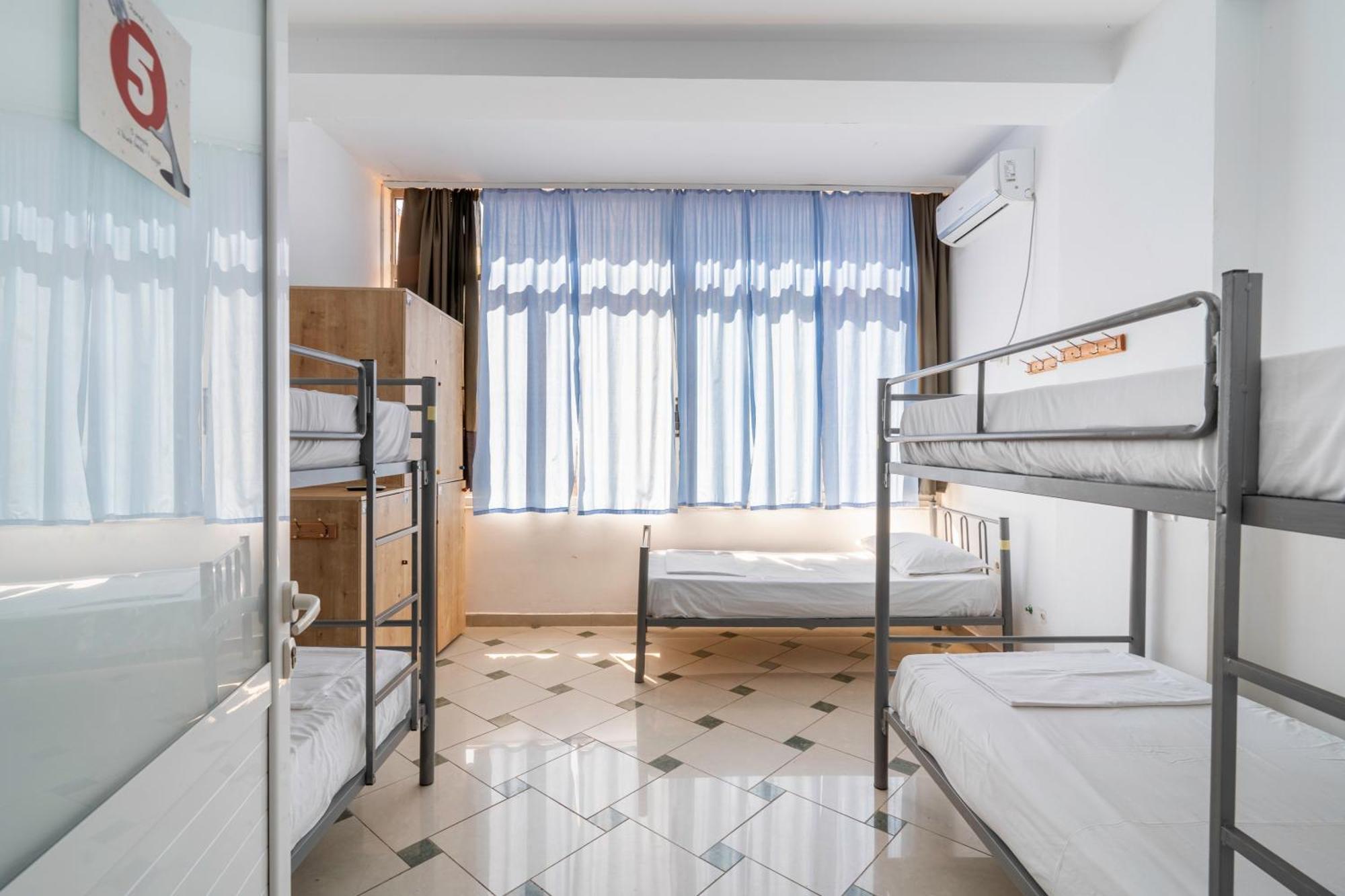 Hostel Hasta La Vista Саранде Екстериор снимка