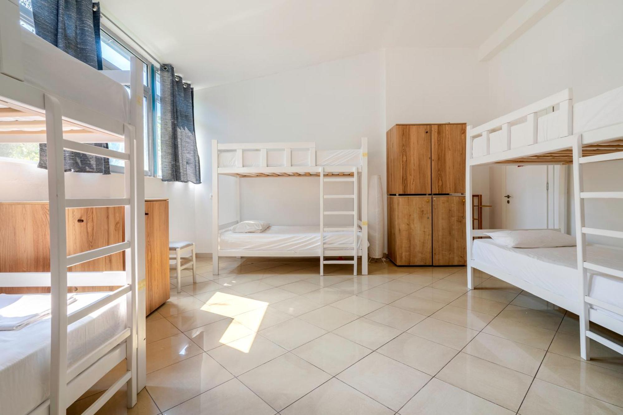 Hostel Hasta La Vista Саранде Екстериор снимка
