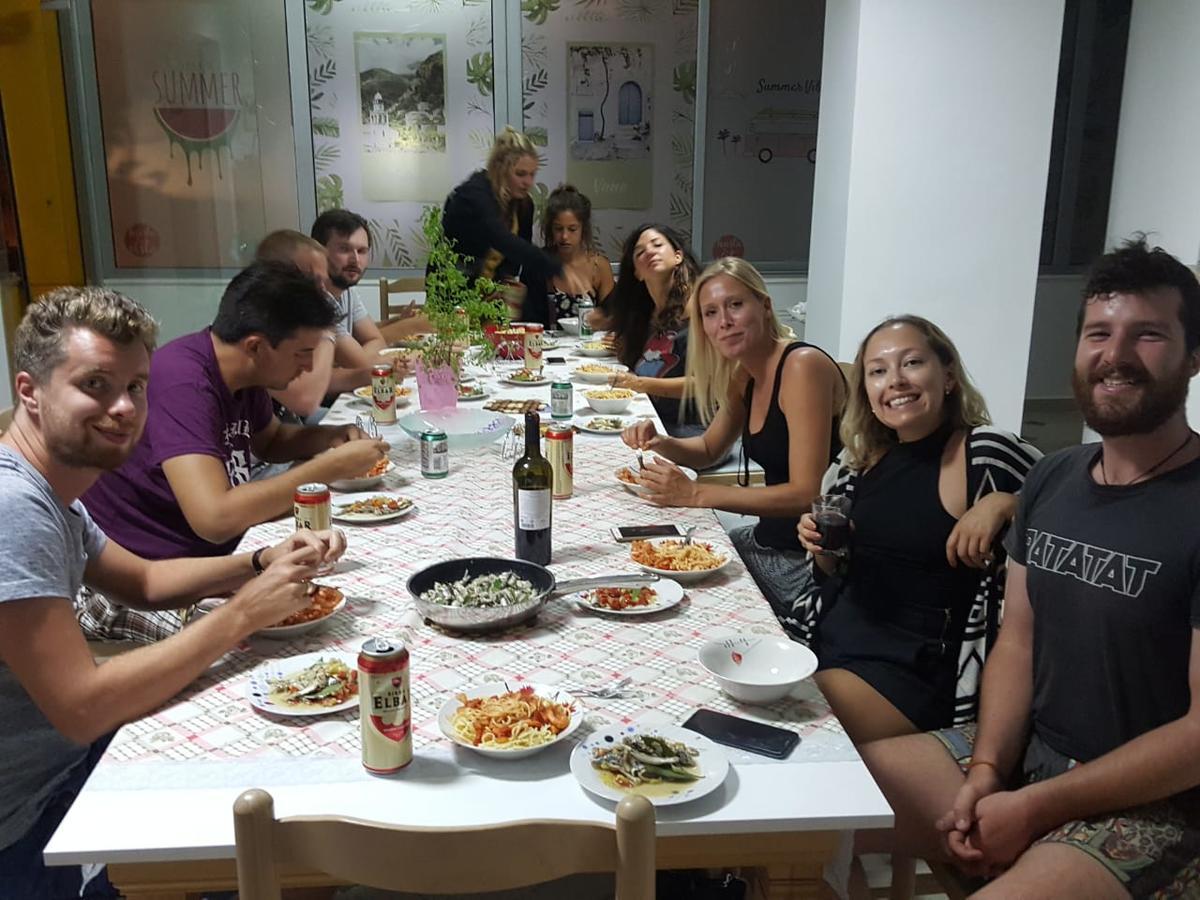 Hostel Hasta La Vista Саранде Екстериор снимка