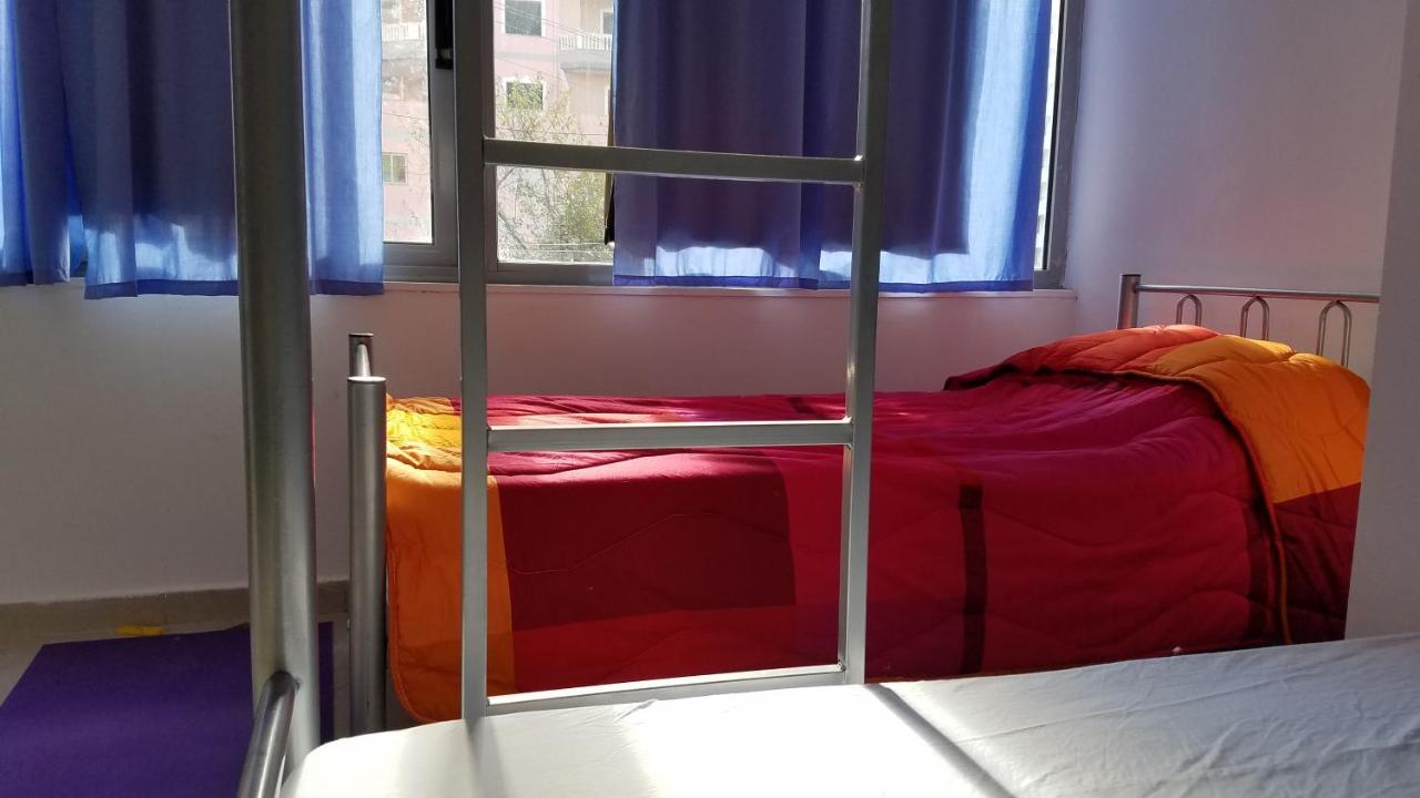 Hostel Hasta La Vista Саранде Екстериор снимка